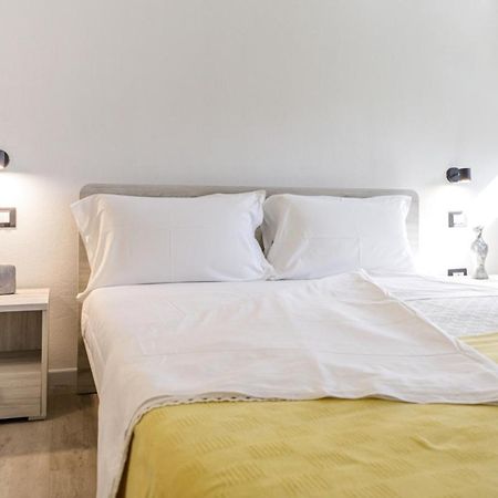 Bandiera 68 Apartment カリアリ エクステリア 写真