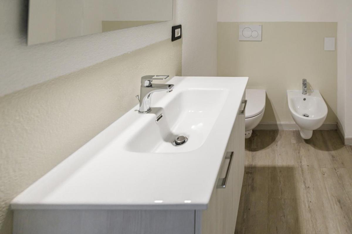 Bandiera 68 Apartment カリアリ エクステリア 写真